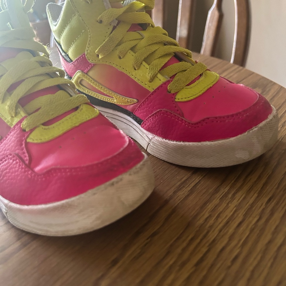 Fila Hi-top sneakers - girls size 13 pink yellow black - Picture 2 of 6